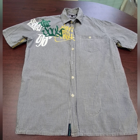 Men Shirt - Picture 4 of 6